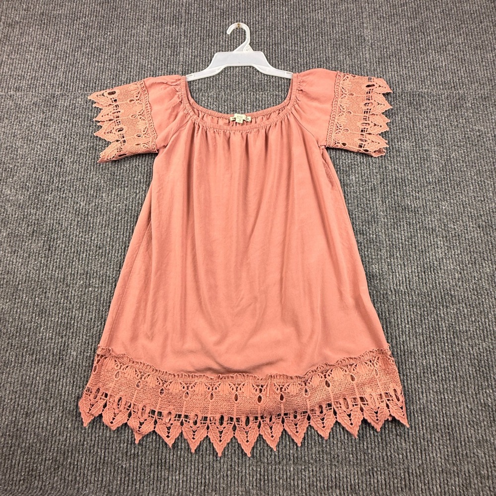 Iris Women Size Med Dusty Rose Crochet Lace Trim Off Shoulder Mini Dress ID2816